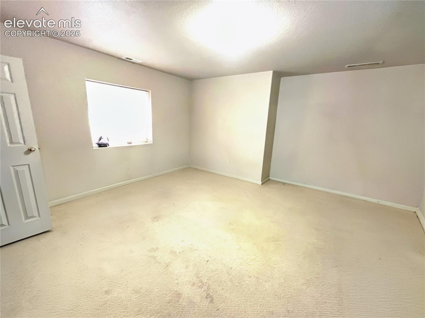 Listing photo 14 for 9845 Everglades Drive
