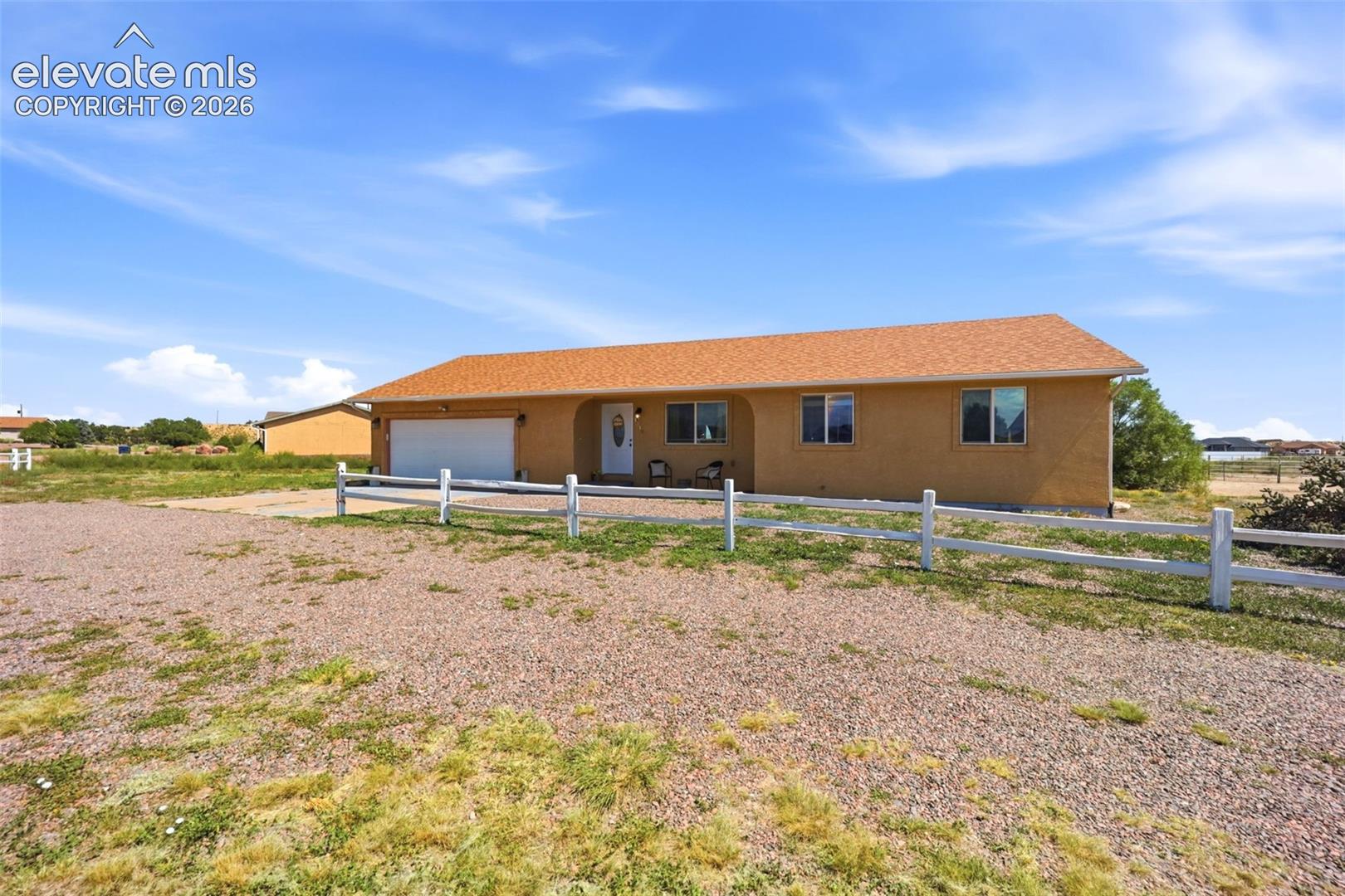 Listing photo 2 for 1218 E Onizuka Lane
