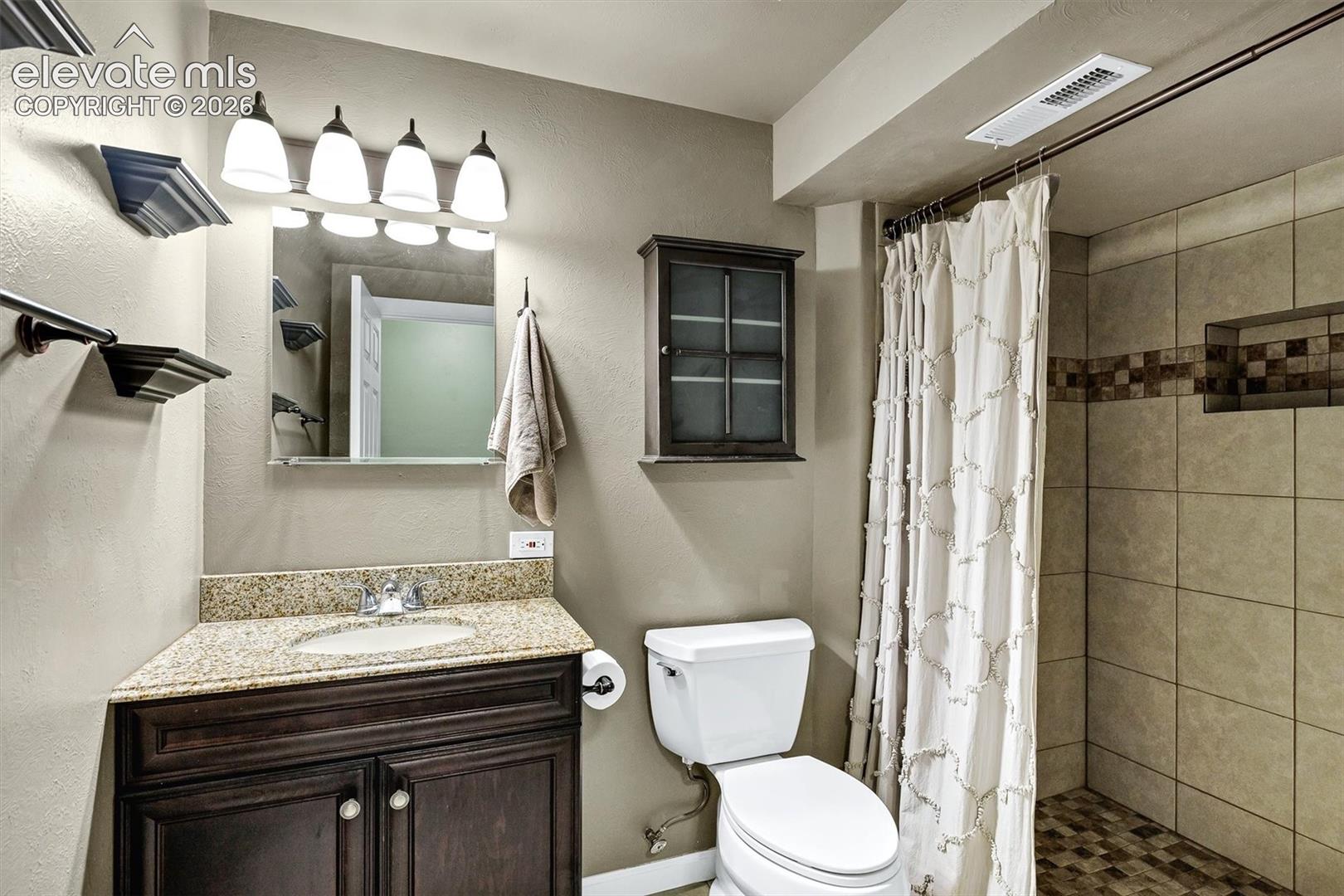 Listing photo 26 for 5168 Austerlitz Drive