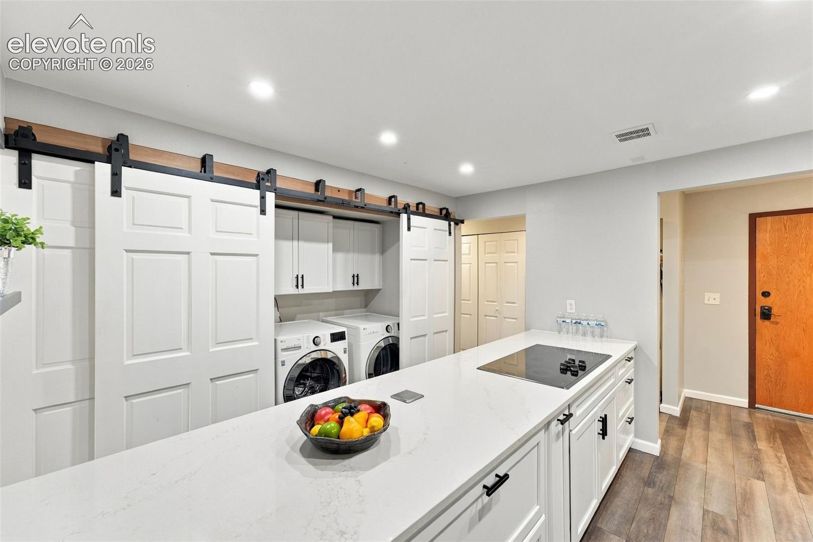 Listing photo 27 for 41 W Boulder Street