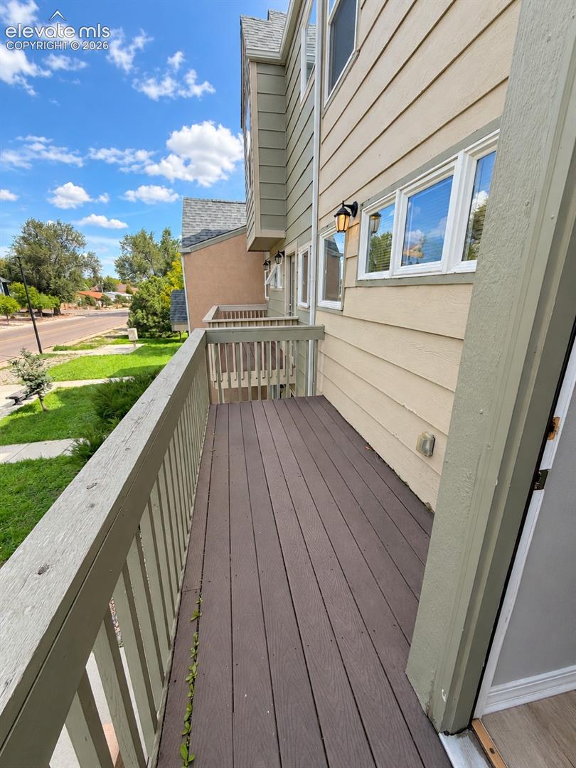 Listing photo 22 for 320 E Ohio Avenue