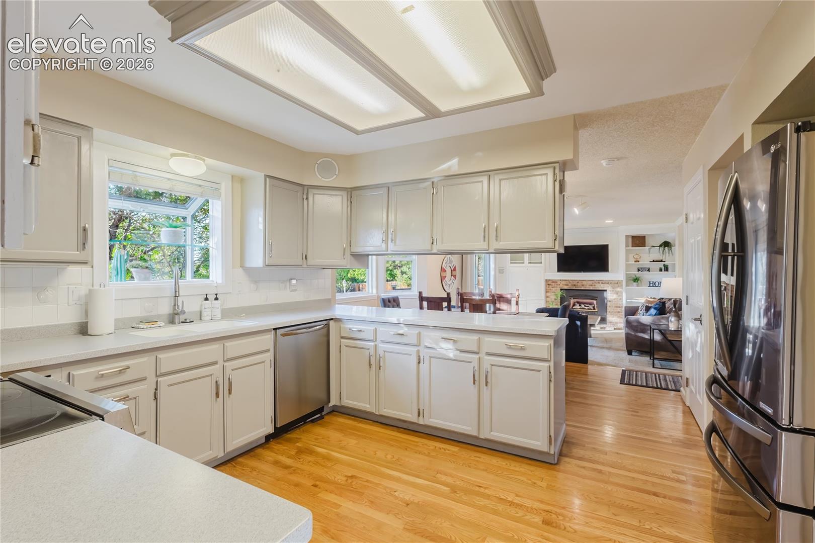 8720 Anglewood Court, photo 6