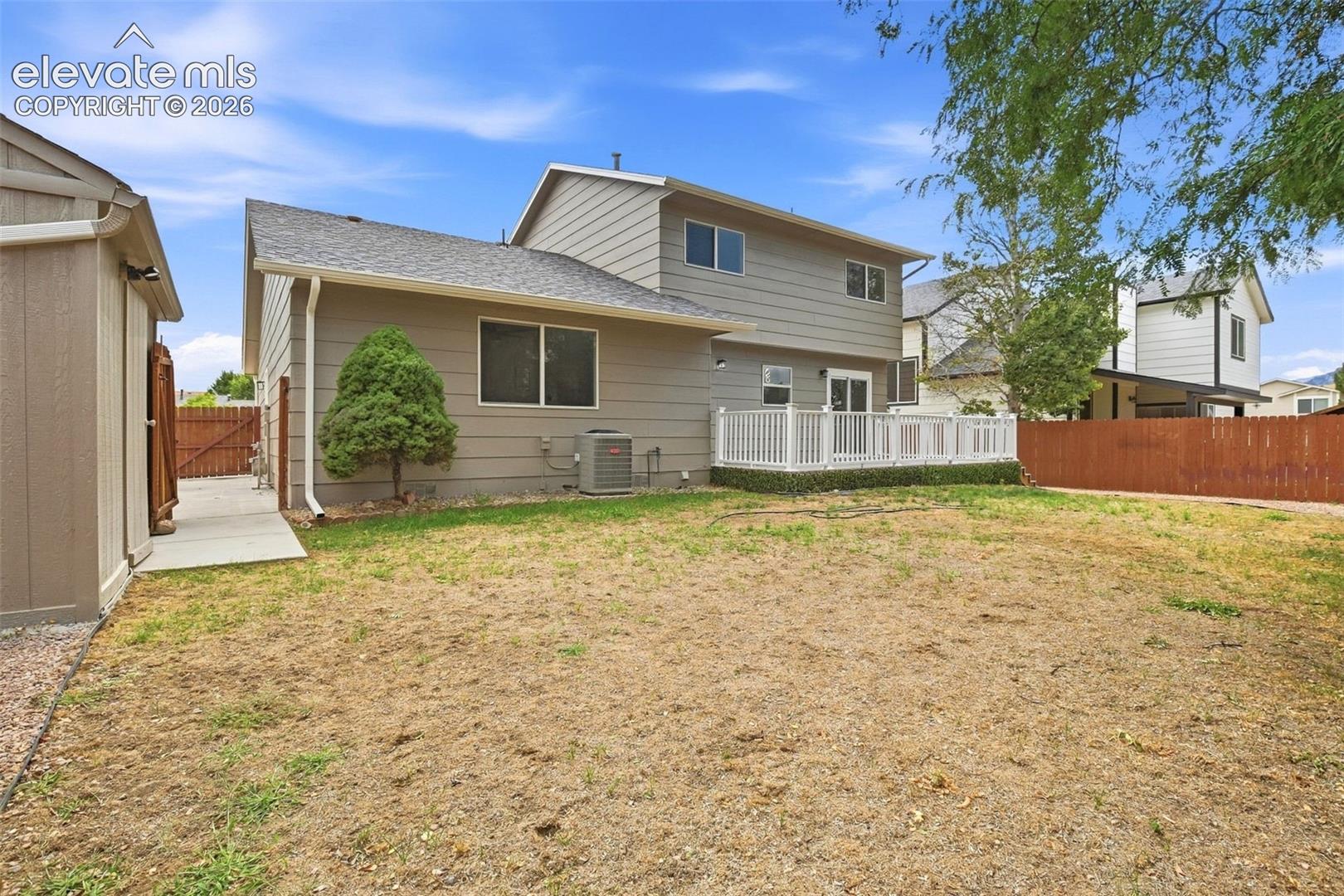 Listing photo 41 for 960 Crandall Drive
