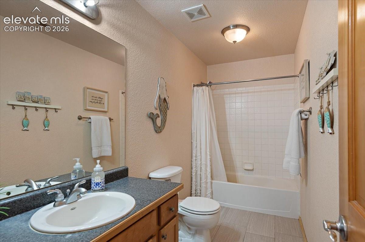 Listing photo 32 for 9736 Cairngorm Way