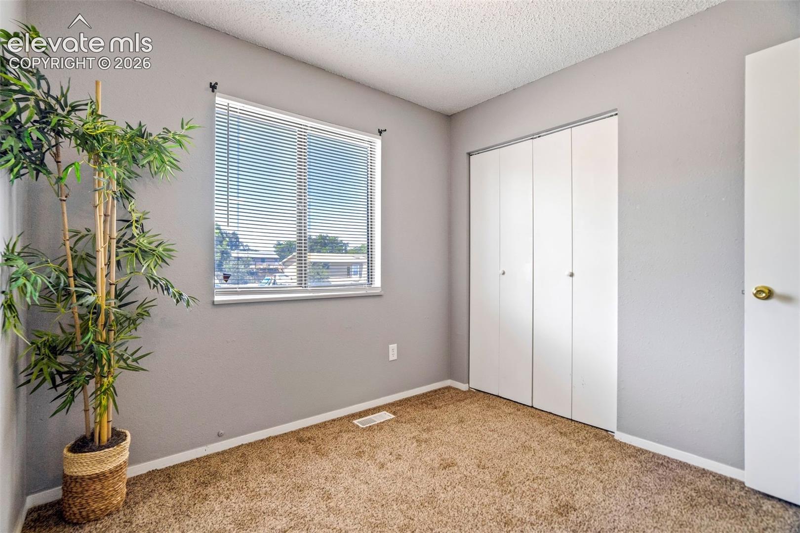Listing photo 13 for 2408 Tucci Lane