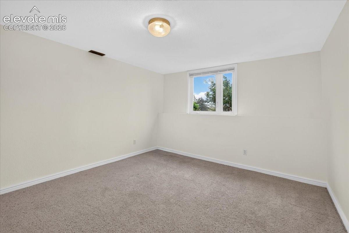 Listing photo 27 for 55739 E Apache Place