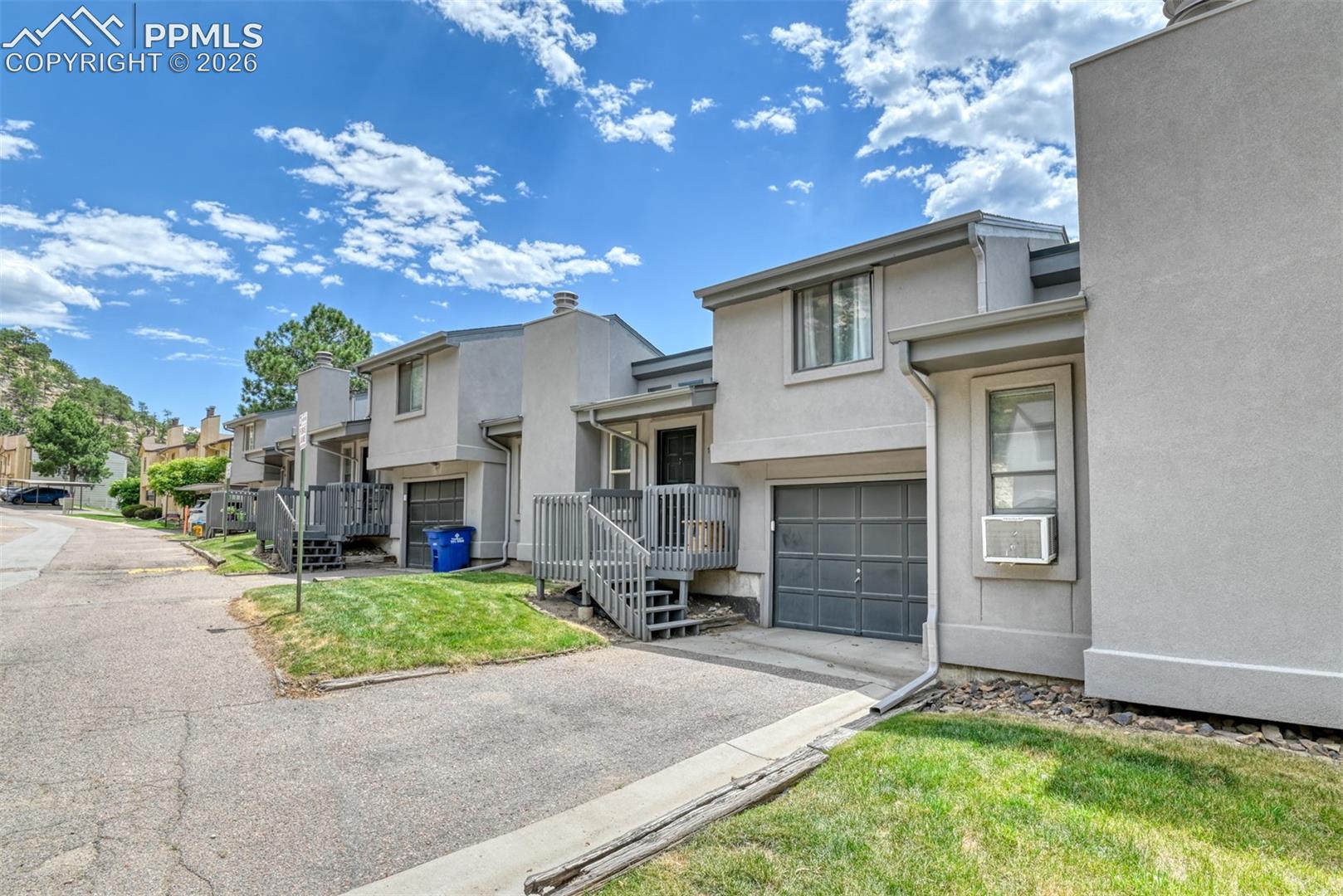 1420 Territory Trail