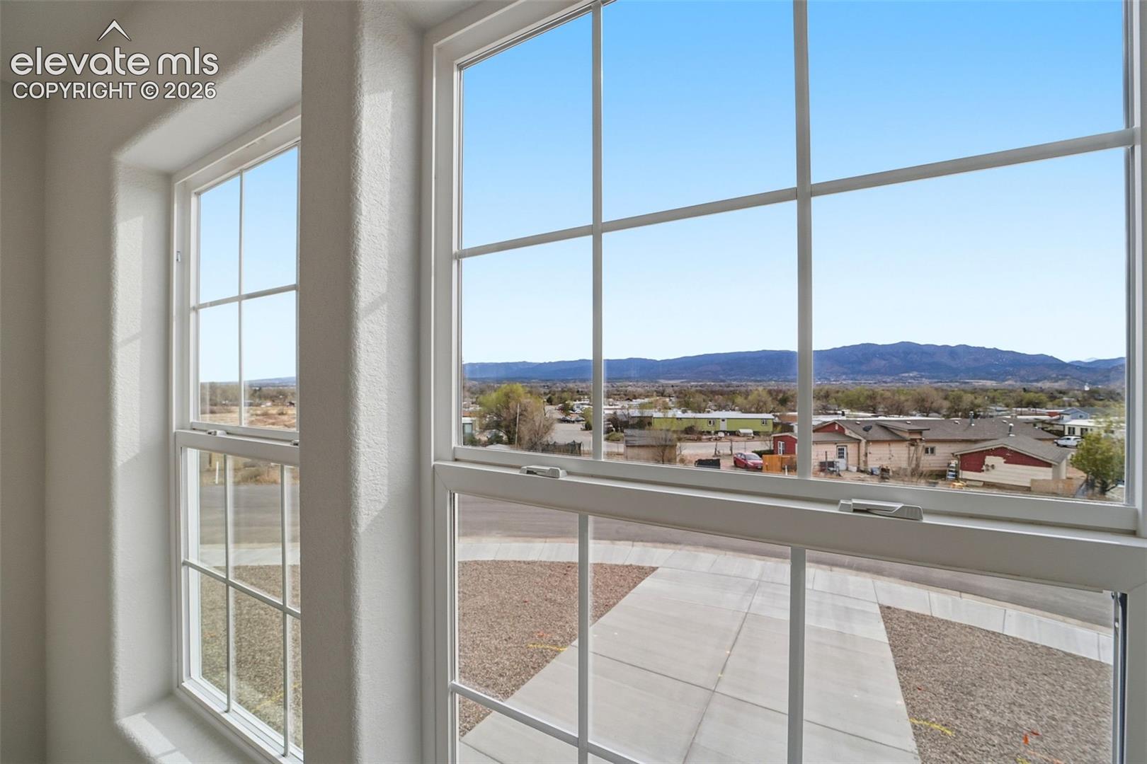 Listing photo 13 for 830 Keystone Loop
