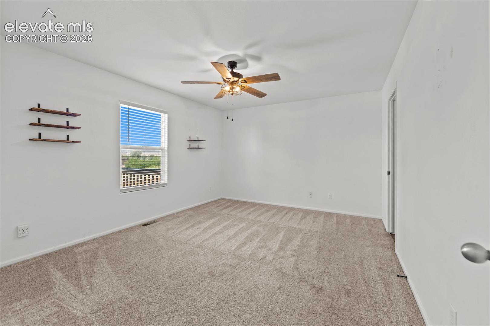 Listing photo 15 for 11095 Falling Star Road