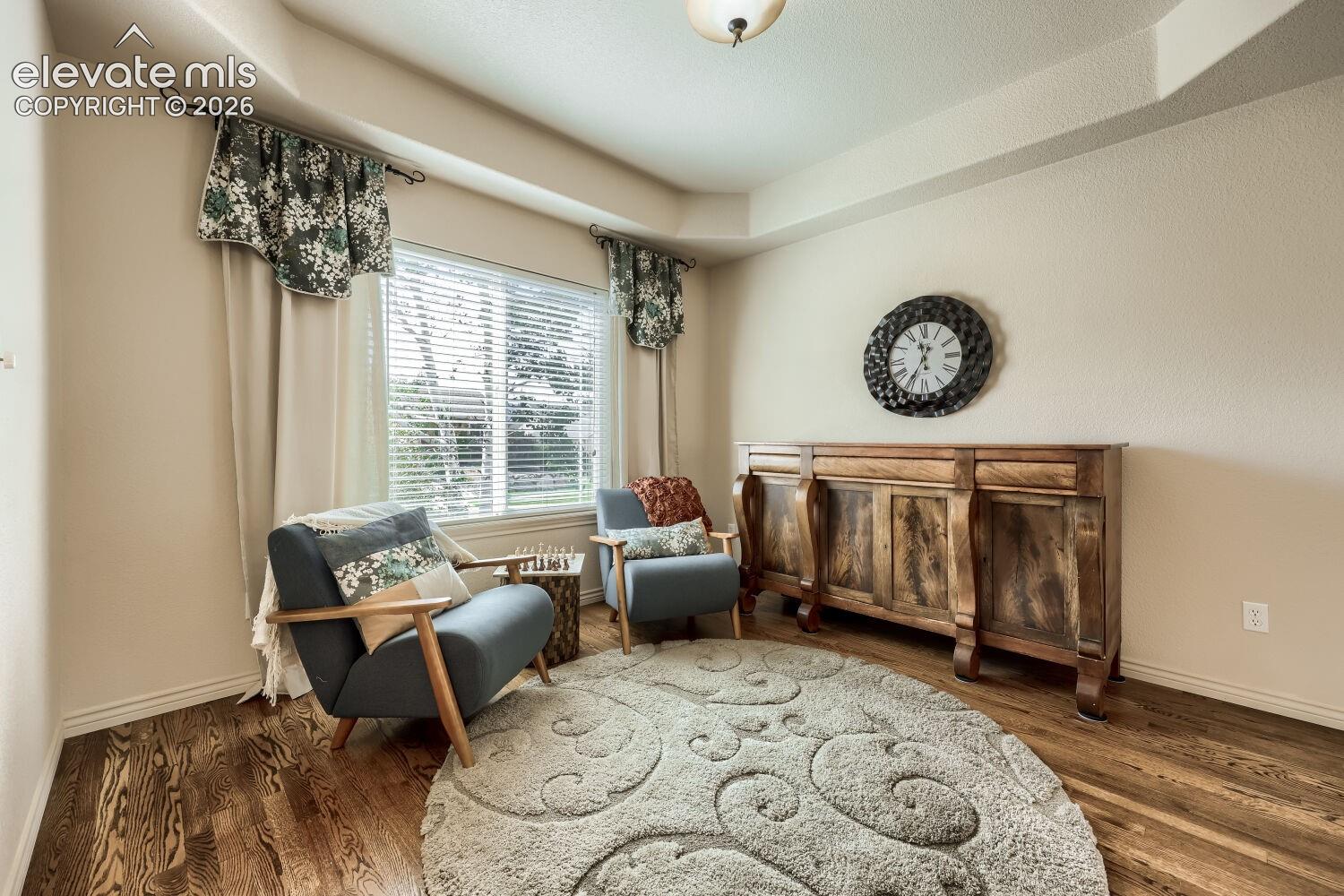 Listing photo 3 for 1586 Lily Lake Drive