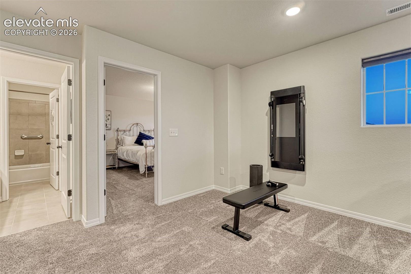 Listing photo 31 for 8268 Sophia Lane
