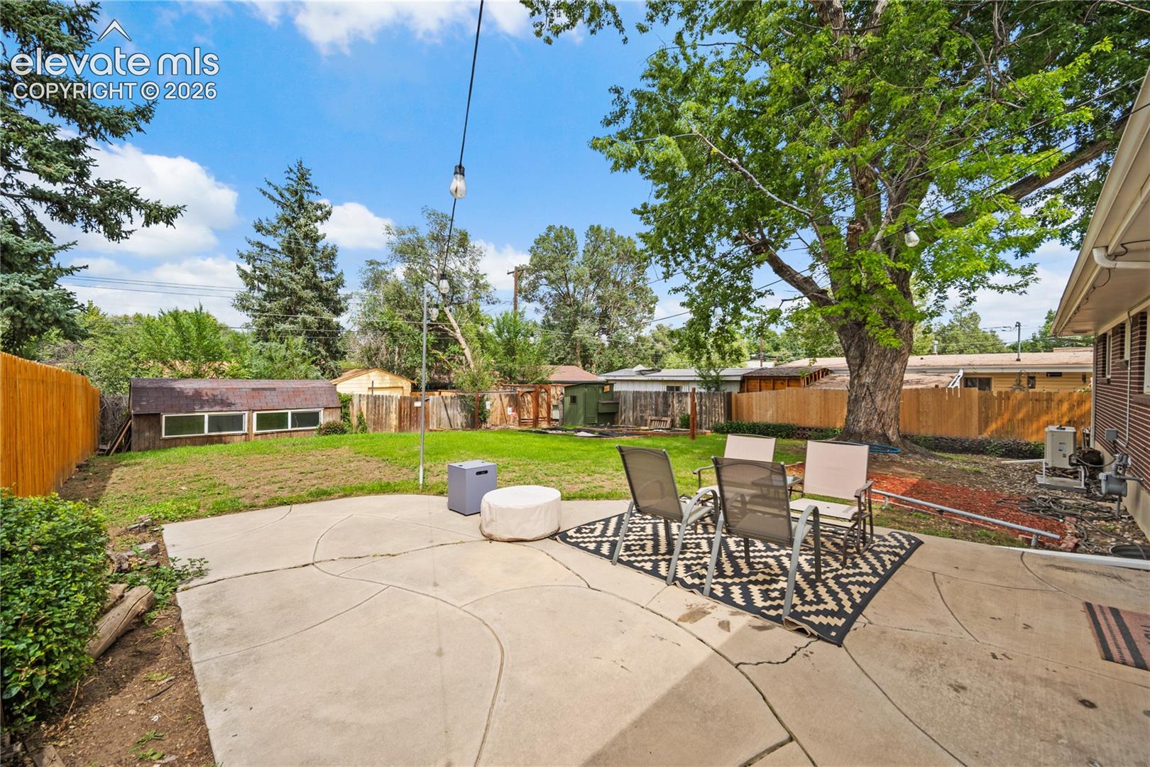 Listing photo 33 for 2414 E Caramillo Street