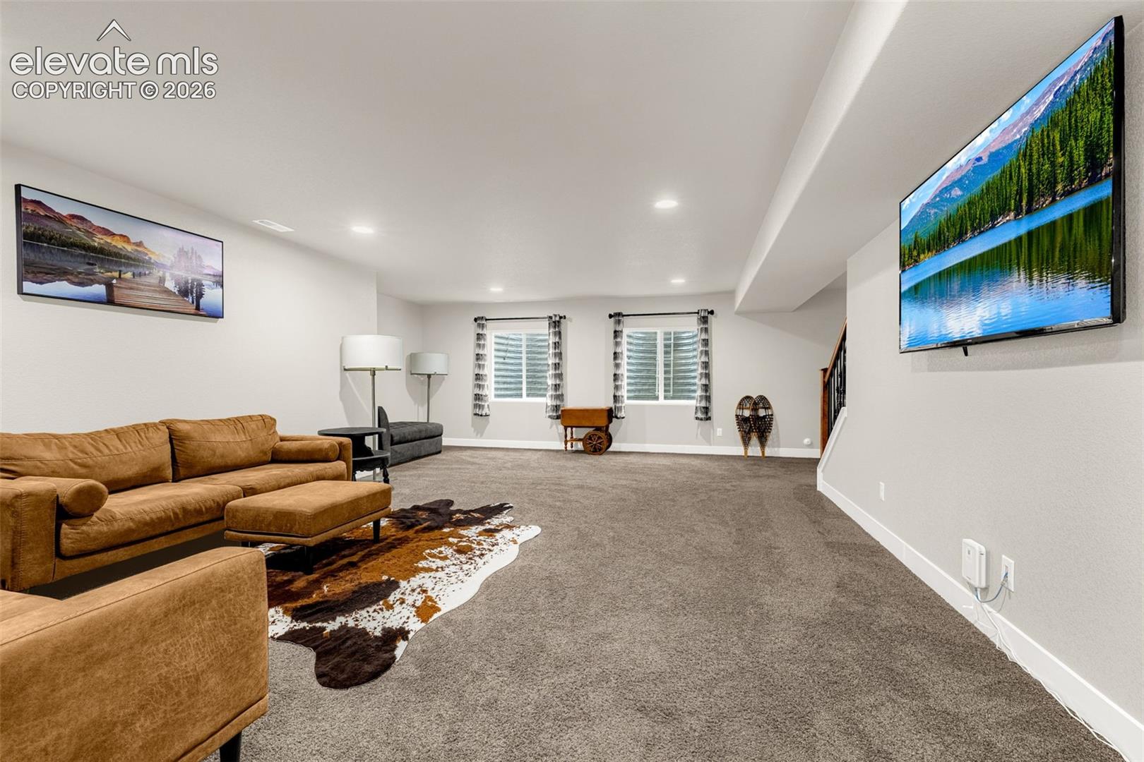 Listing photo 18 for 6898 Tullamore Drive