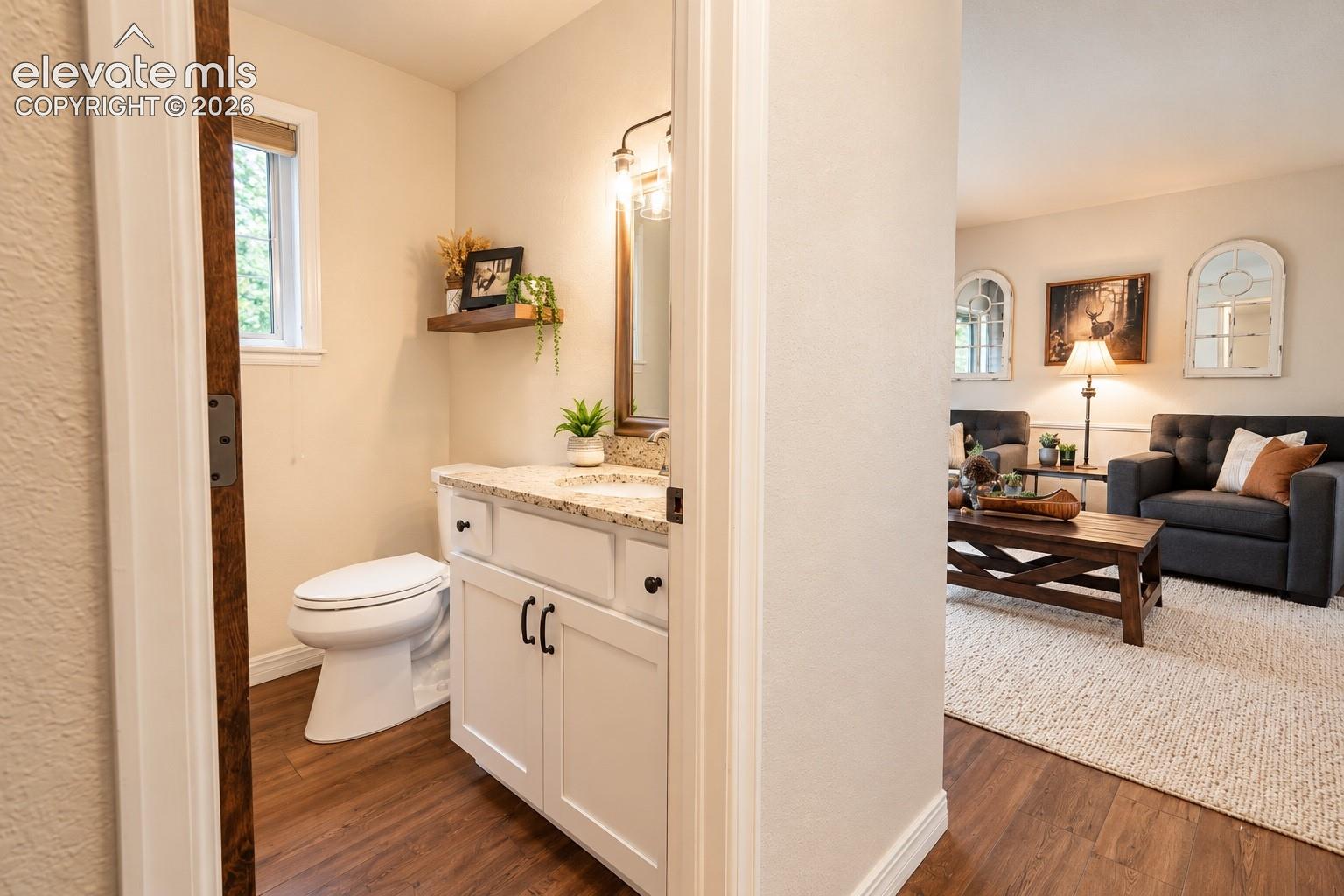 Listing photo 7 for 721 Sunnywood Place