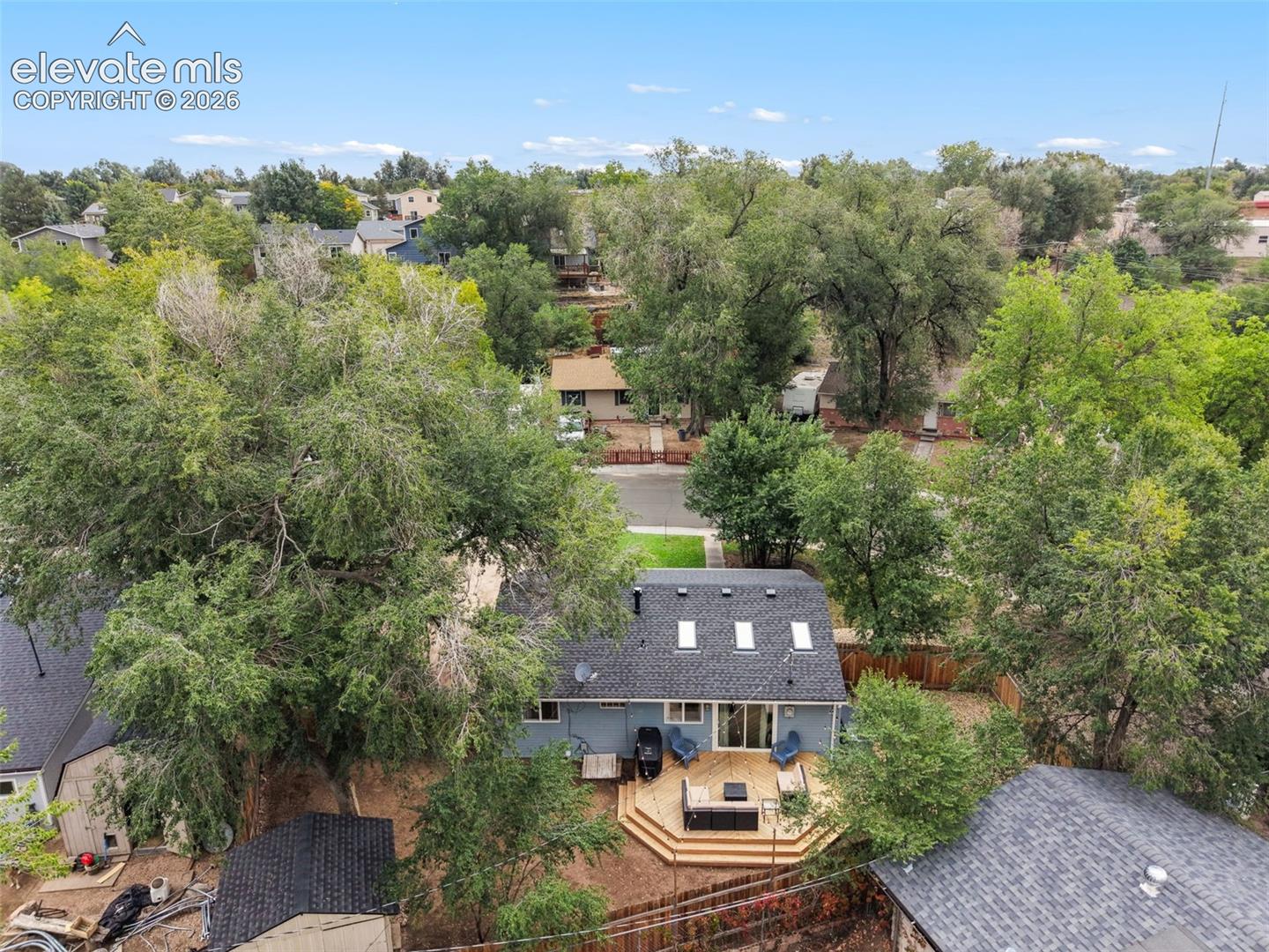 Listing photo 34 for 2110 Frontier Drive
