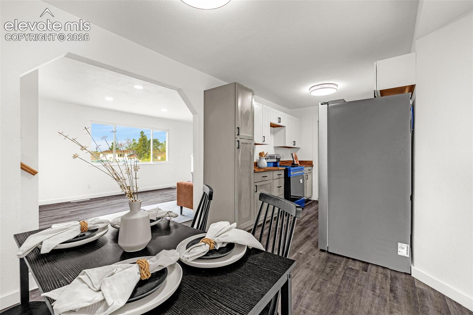 Listing photo 10 for 1375 Bonita Drive
