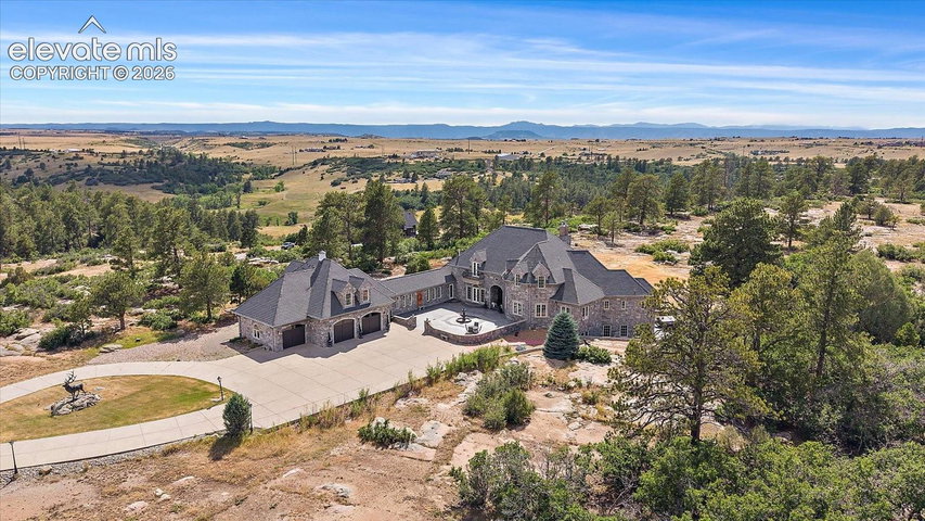 1175 Castle Pointe Drive — listing photo