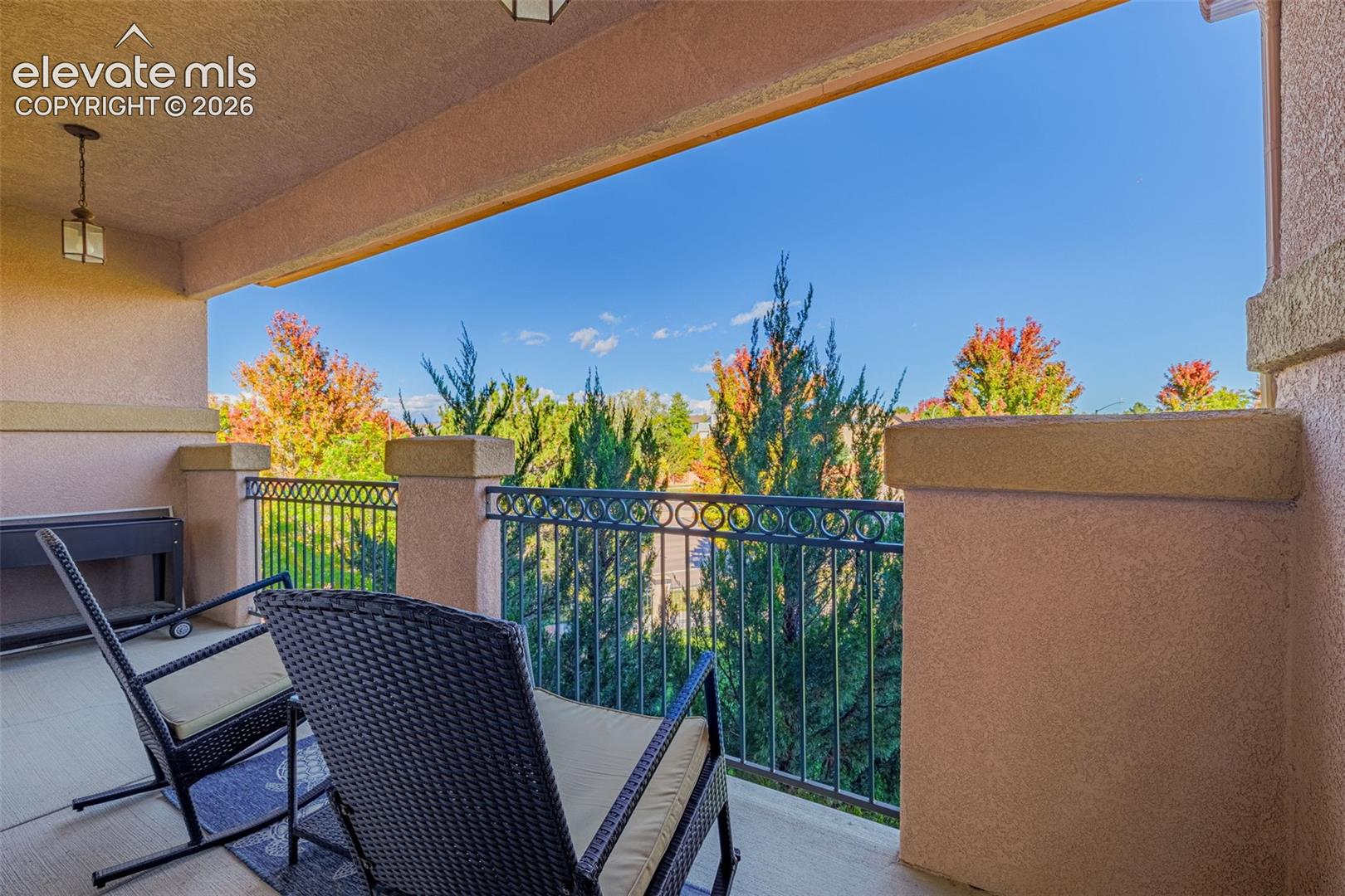 Listing photo 21 for 7086 Sand Crest View