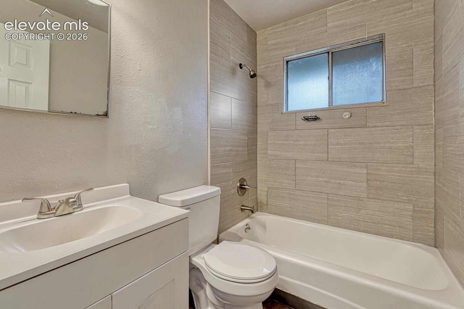 Listing photo 34 for 330 Vehr Drive