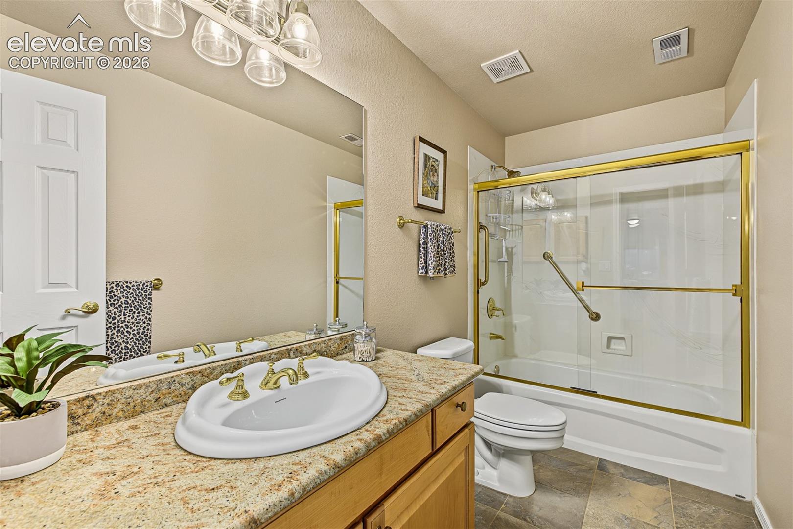 Listing photo 38 for 3530 Twisted Oak Circle