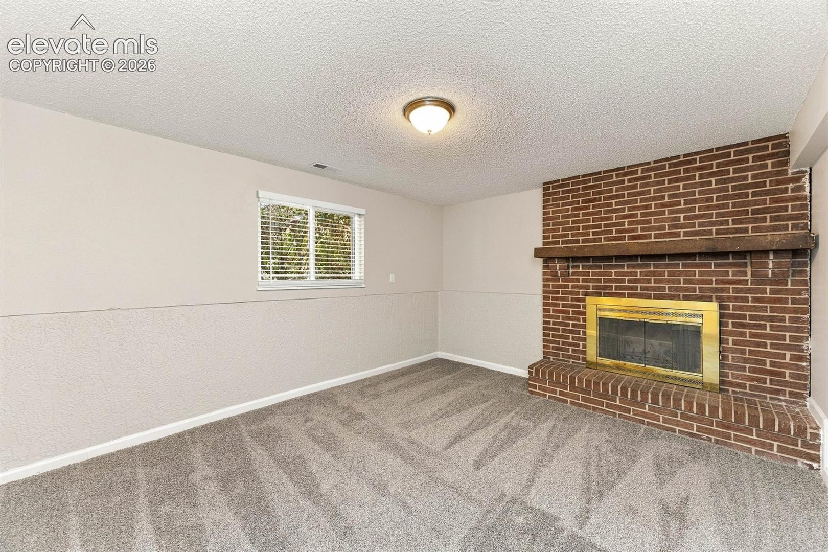 Listing photo 18 for 4937 Dewar Drive