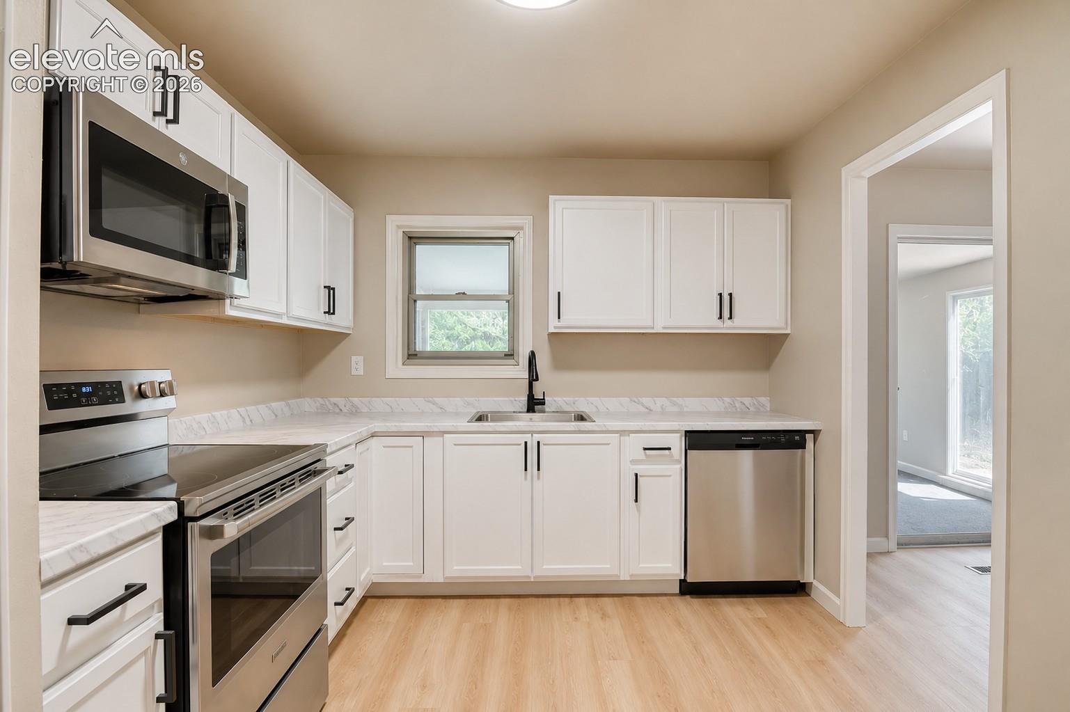 2806 Casden Circle, photo 4