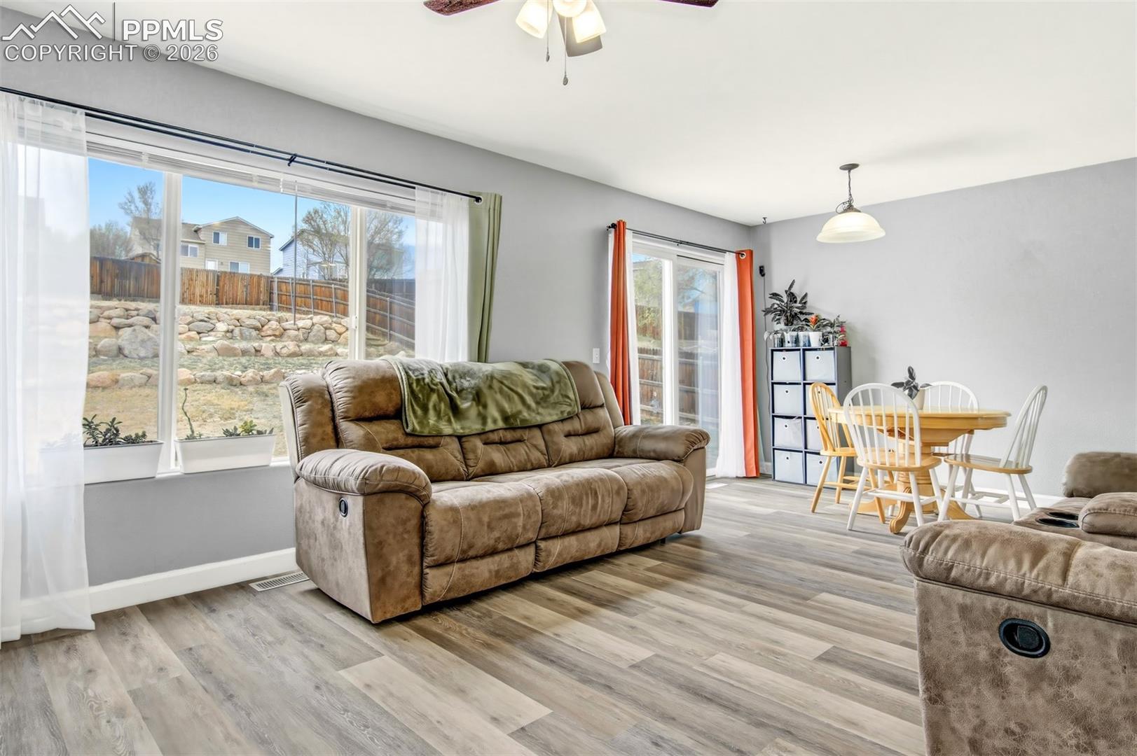 Listing photo 6 for 7533 Sistine Lane