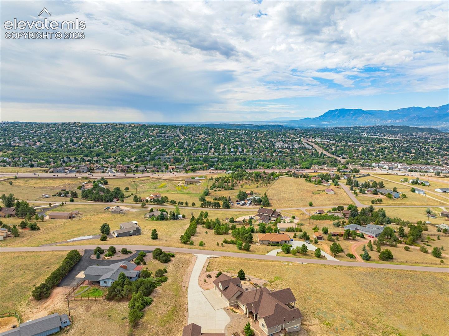 7448 Alameda Court, photo 38