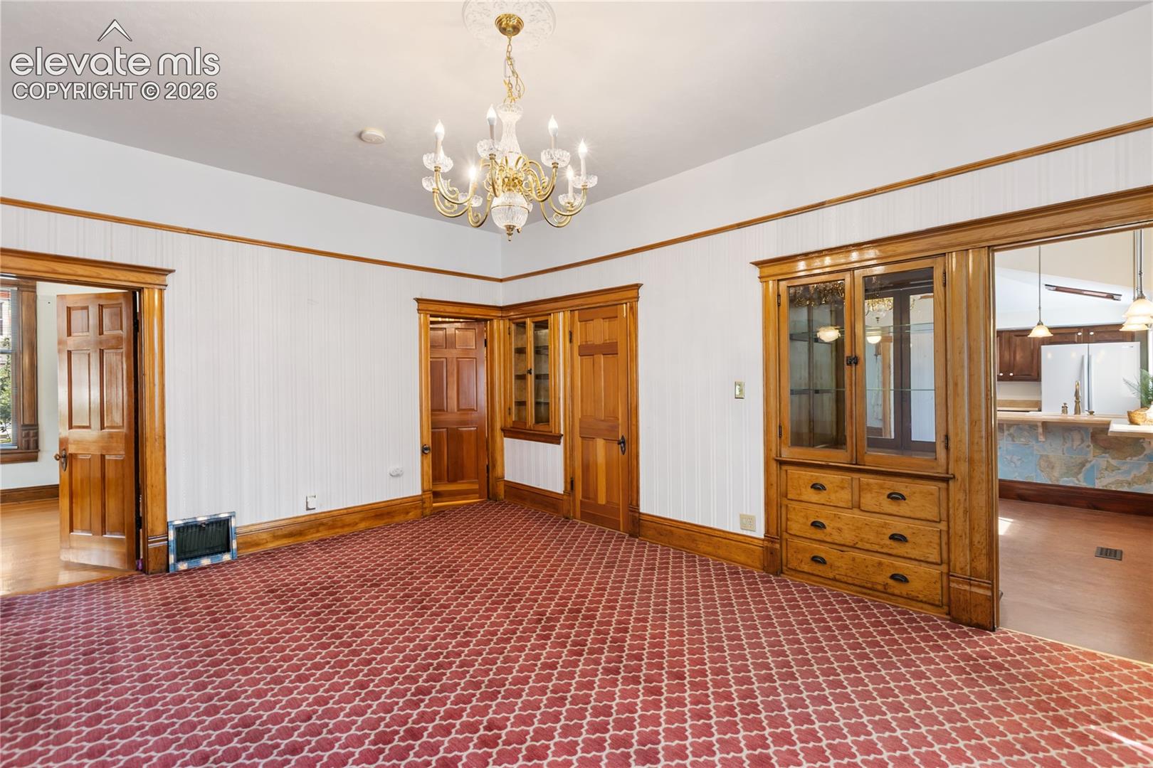 Listing photo 10 for 2210 W Kiowa Street