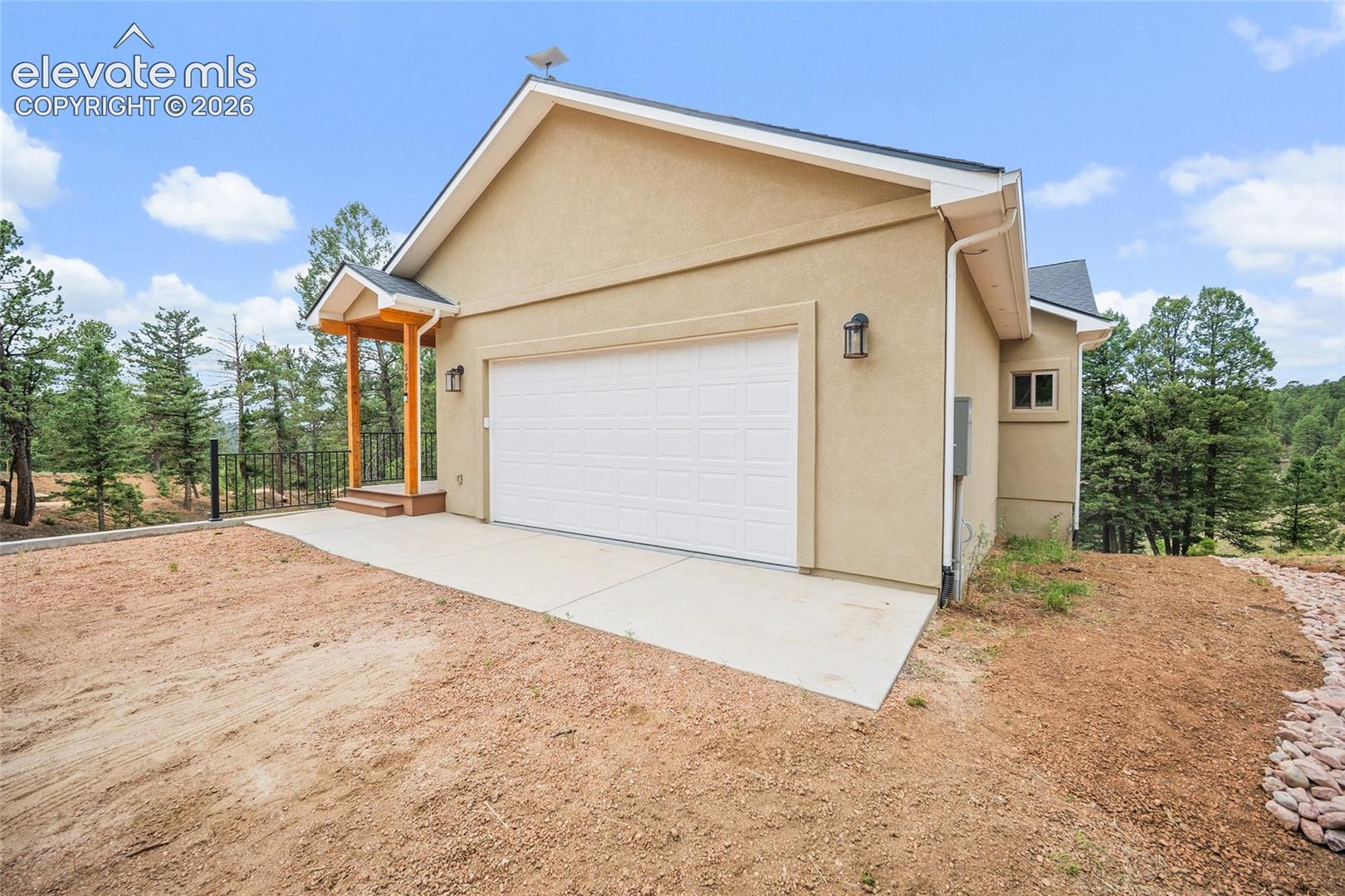 Listing photo 43 for 367 Cottonwood Lake Drive