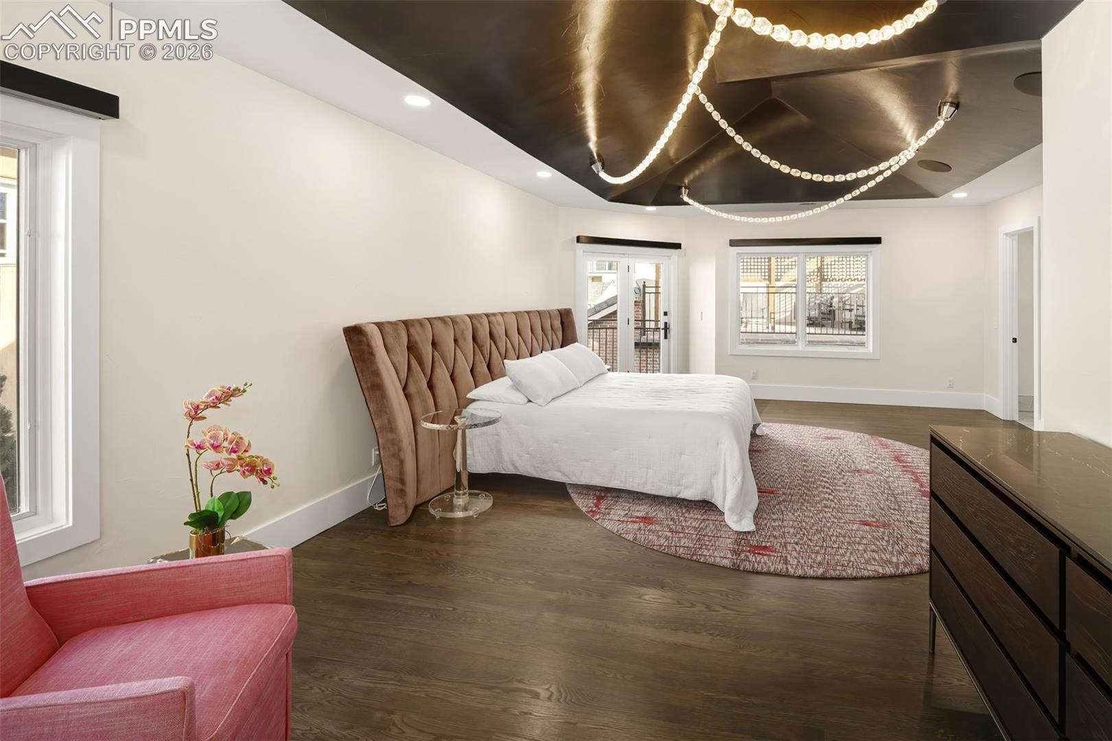 Listing photo 18 for 418 Steele Street