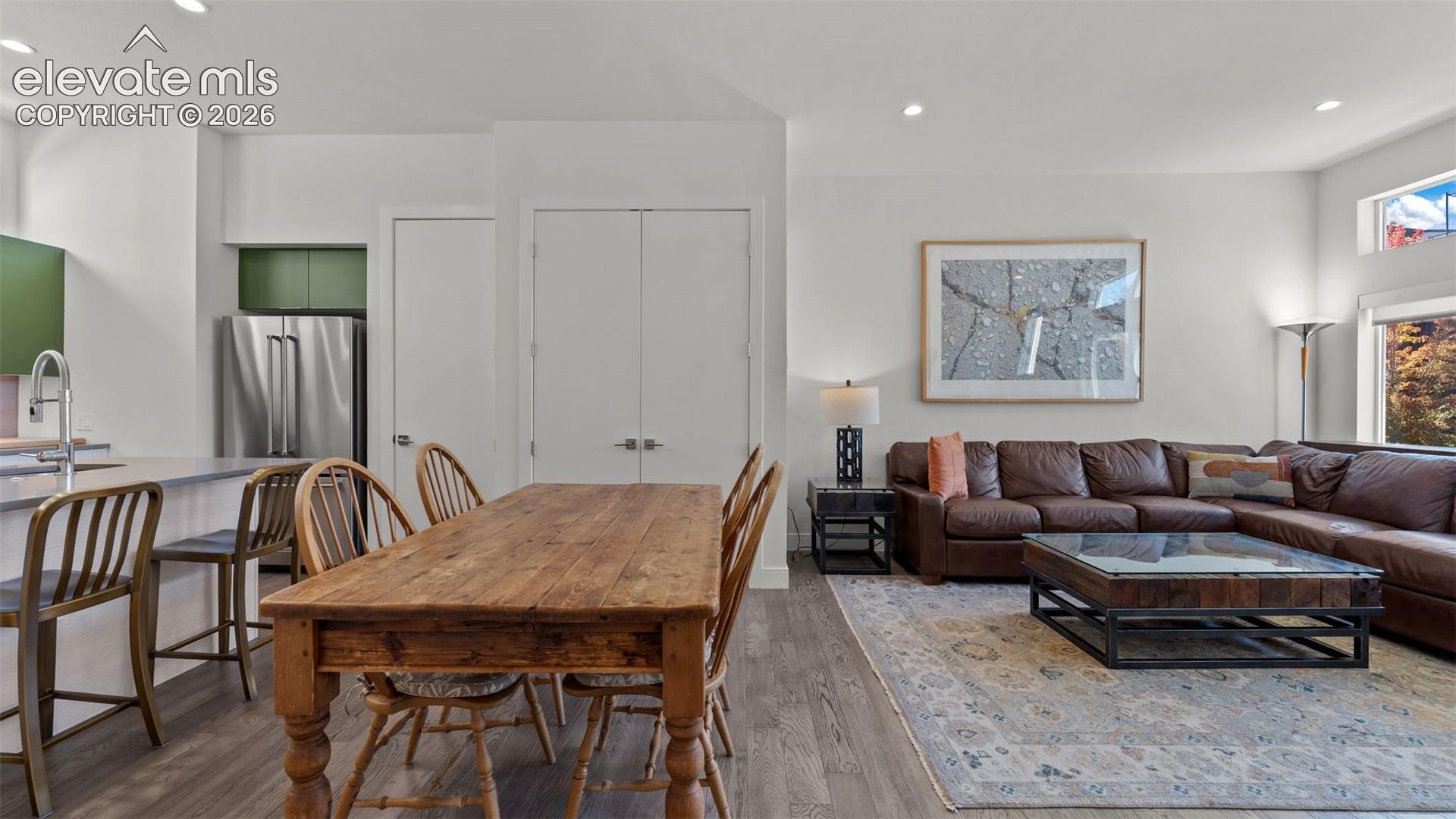 Listing photo 6 for 2418 Eliot Street