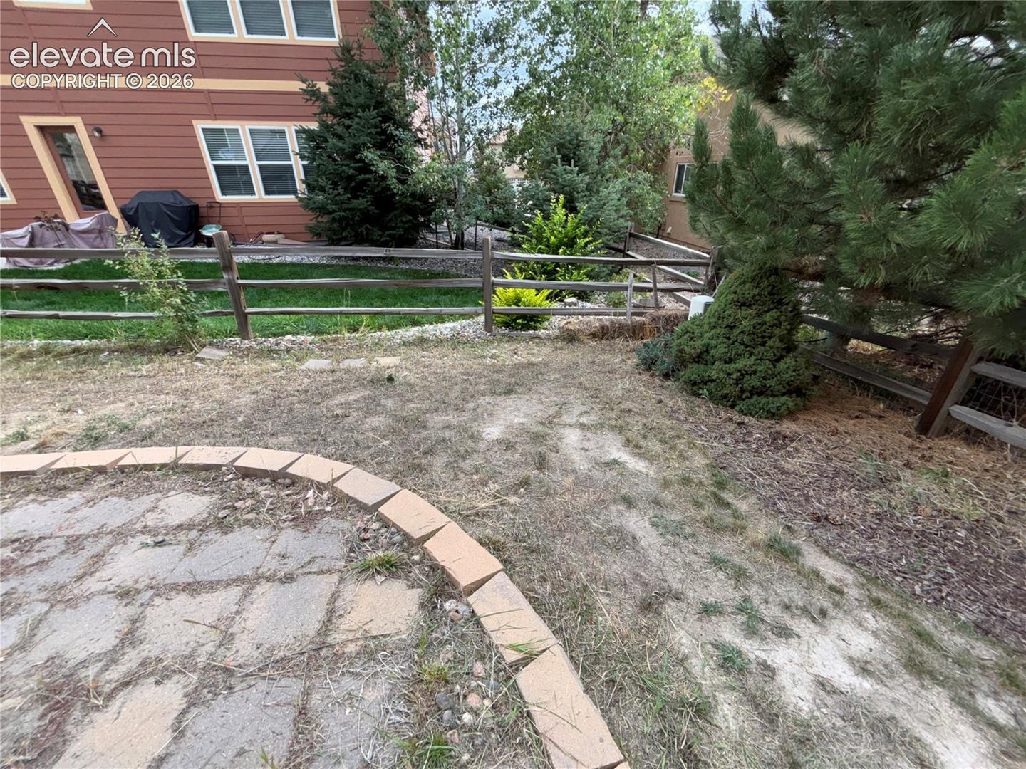 Listing photo 42 for 811 Spectrum Loop