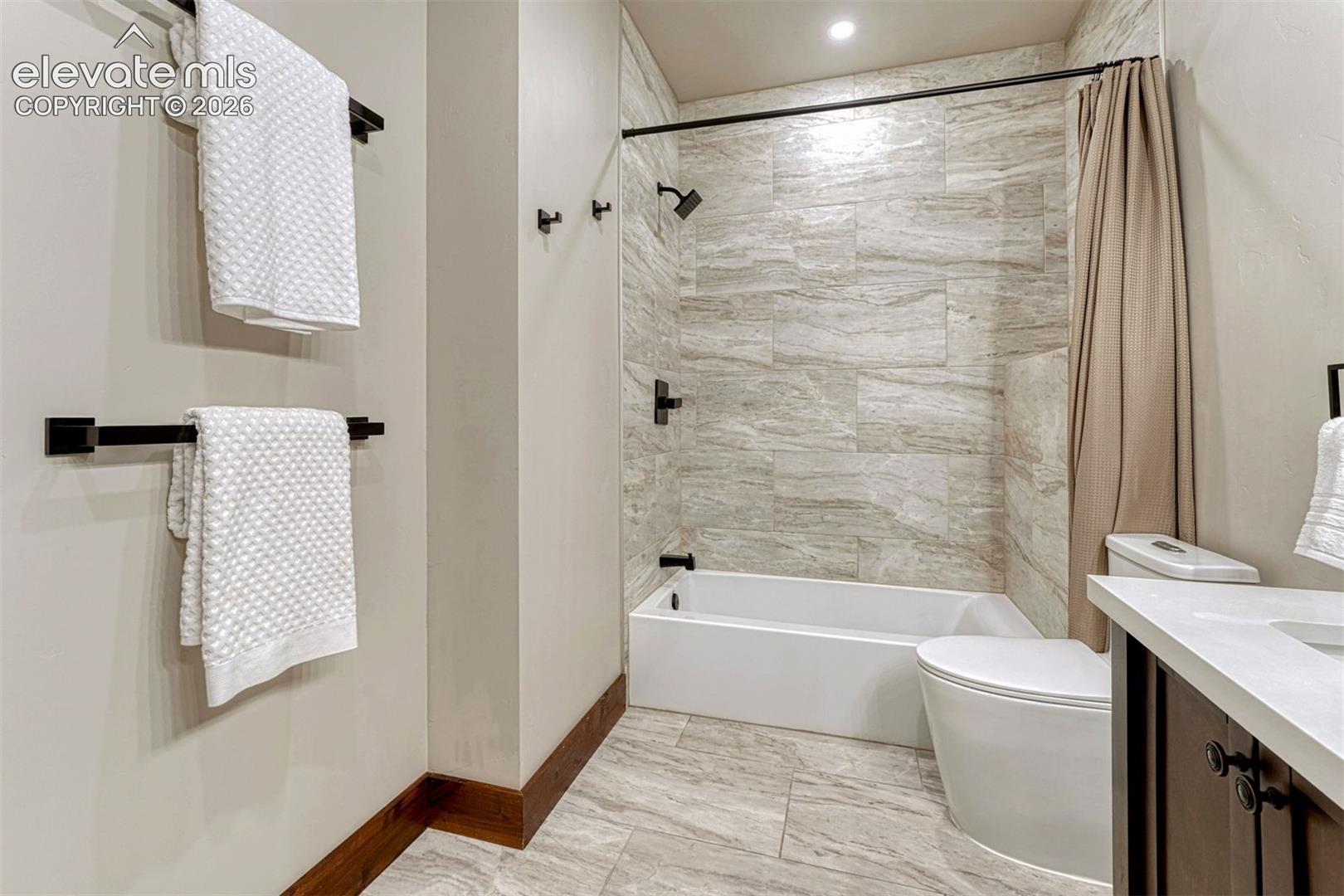 2751 Mountain Glen Court, photo 35