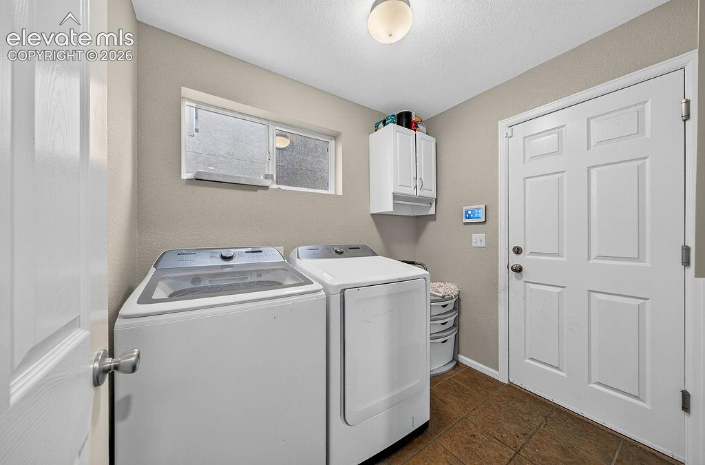 Listing photo 17 for 7239 Gardenstone Drive