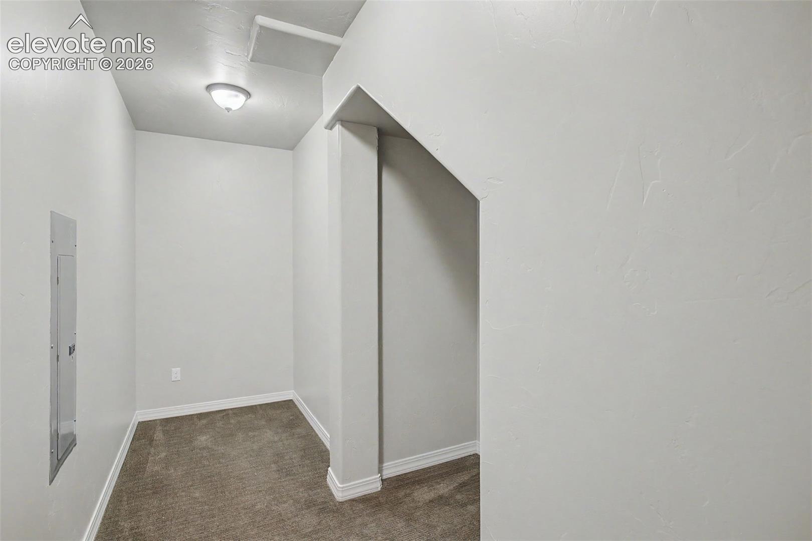 Listing photo 39 for 1906 Villa Creek Circle