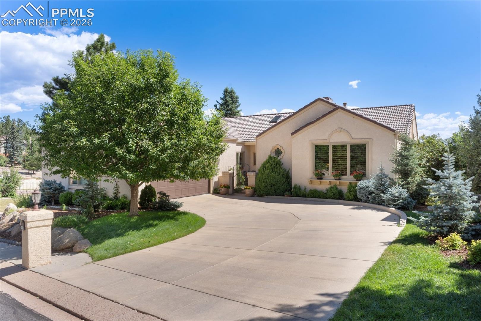 4015 Hermitage Drive