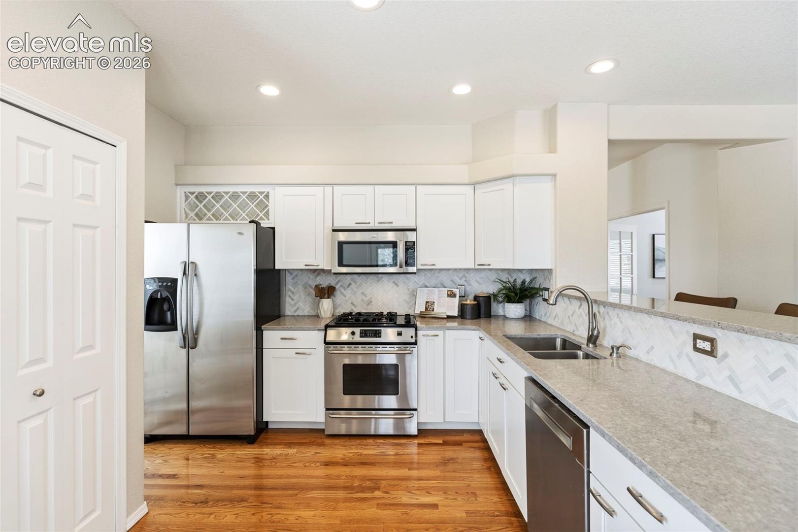 Listing photo 11 for 11213 Palmers Green Drive