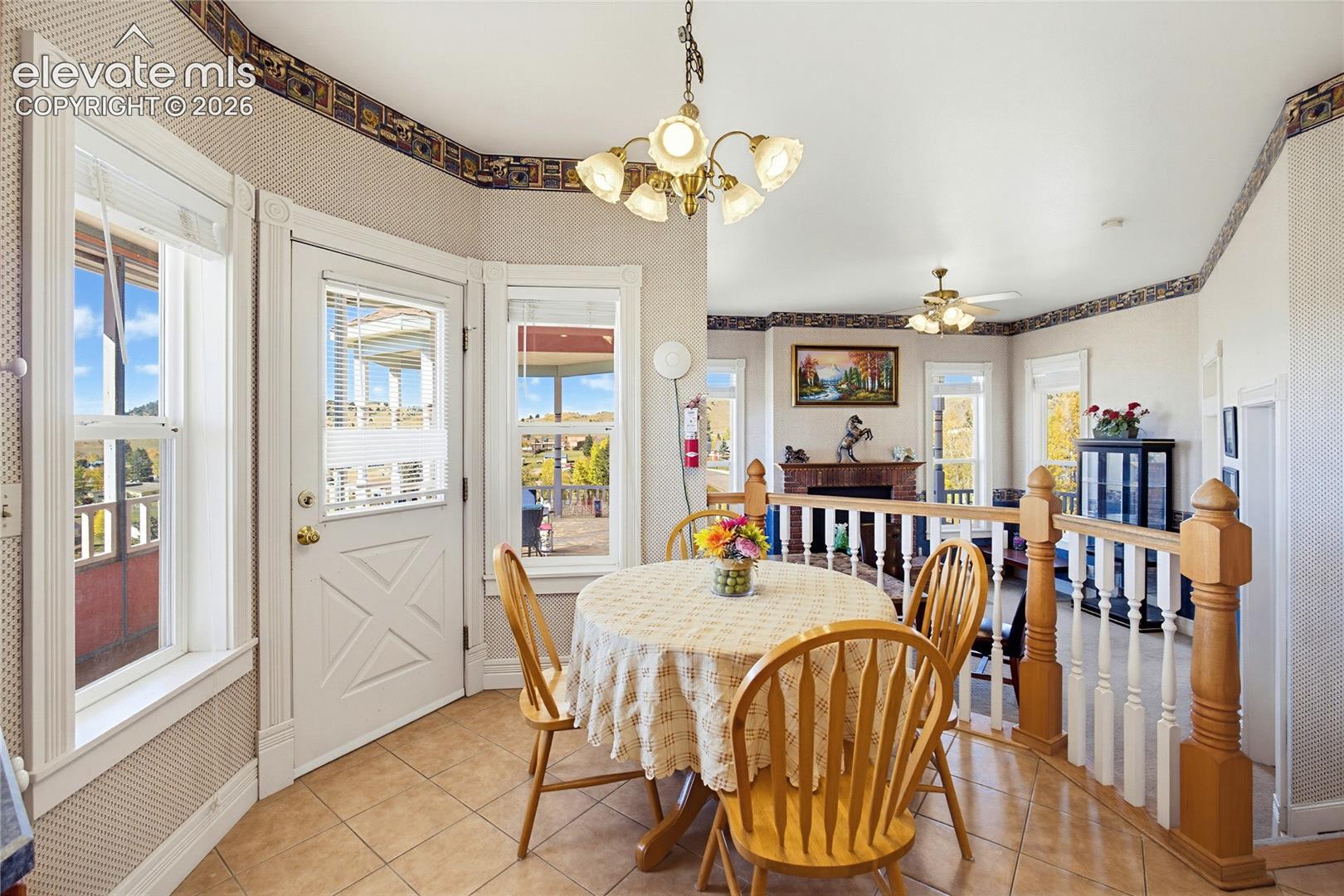 Listing photo 15 for 222 E Placer Street