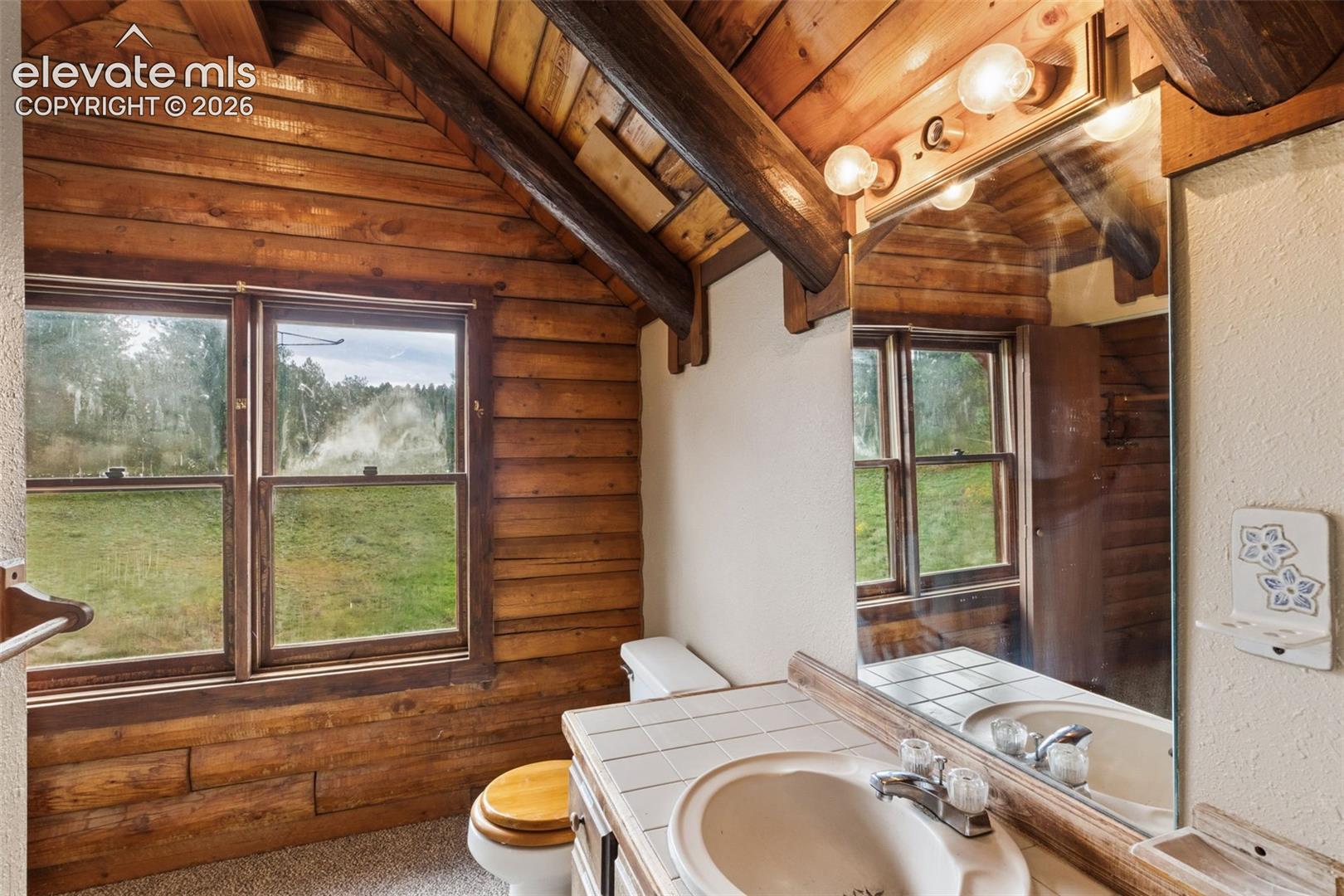 Listing photo 20 for 258 Appian Way