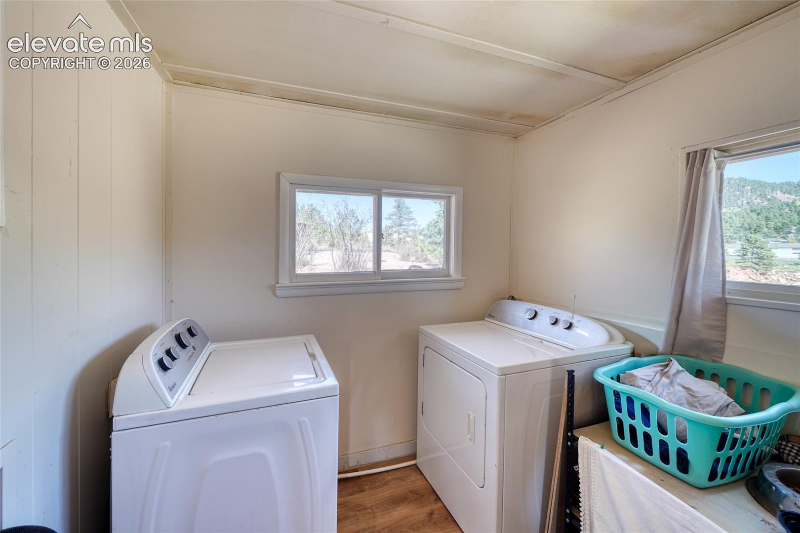 Listing photo 33 for 1867 Woodland Avenue
