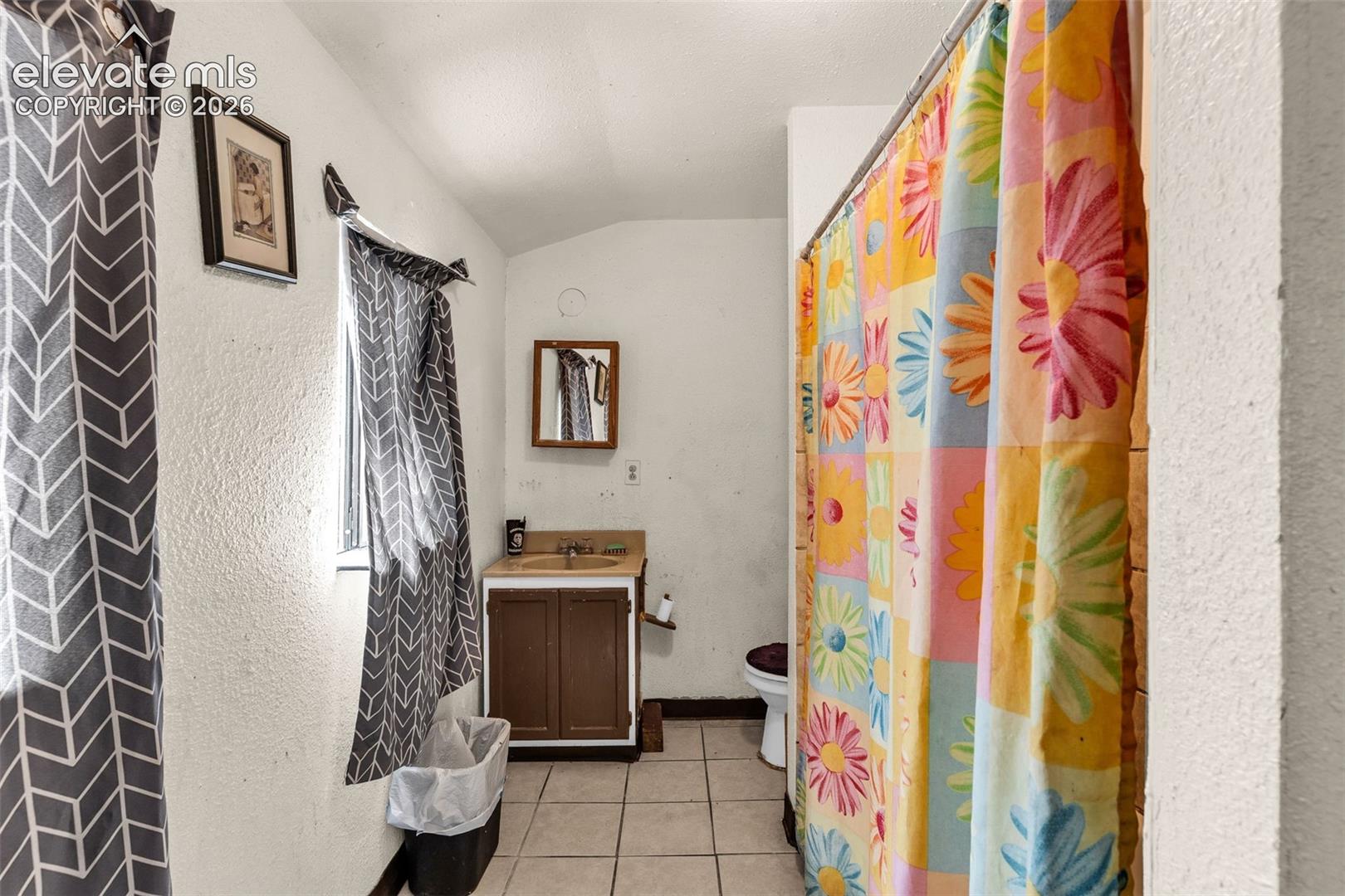 Listing photo 19 for 1008 E 8th Street