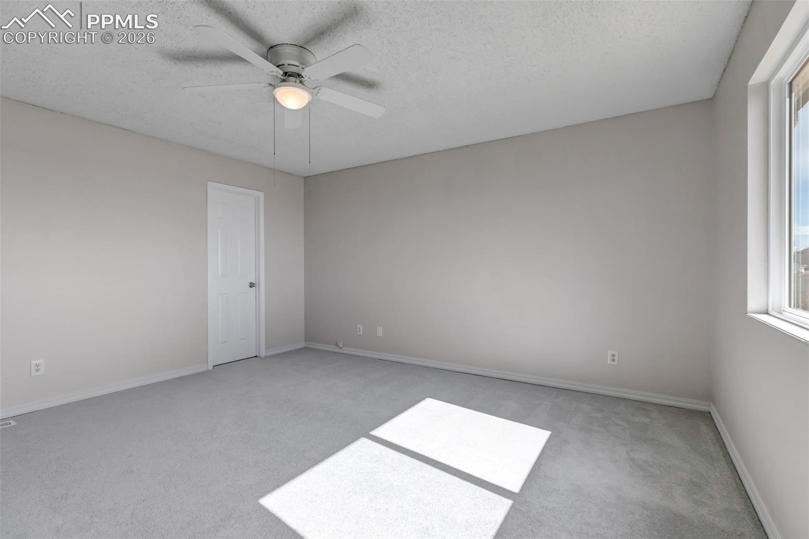 Listing photo 19 for 2375 Lisa Drive