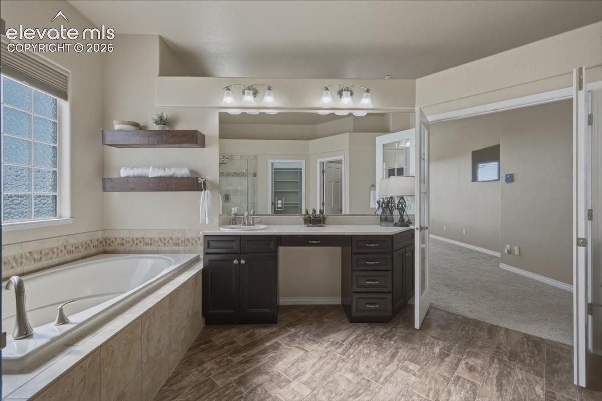 Listing photo 28 for 10862 Torreys Peak Way