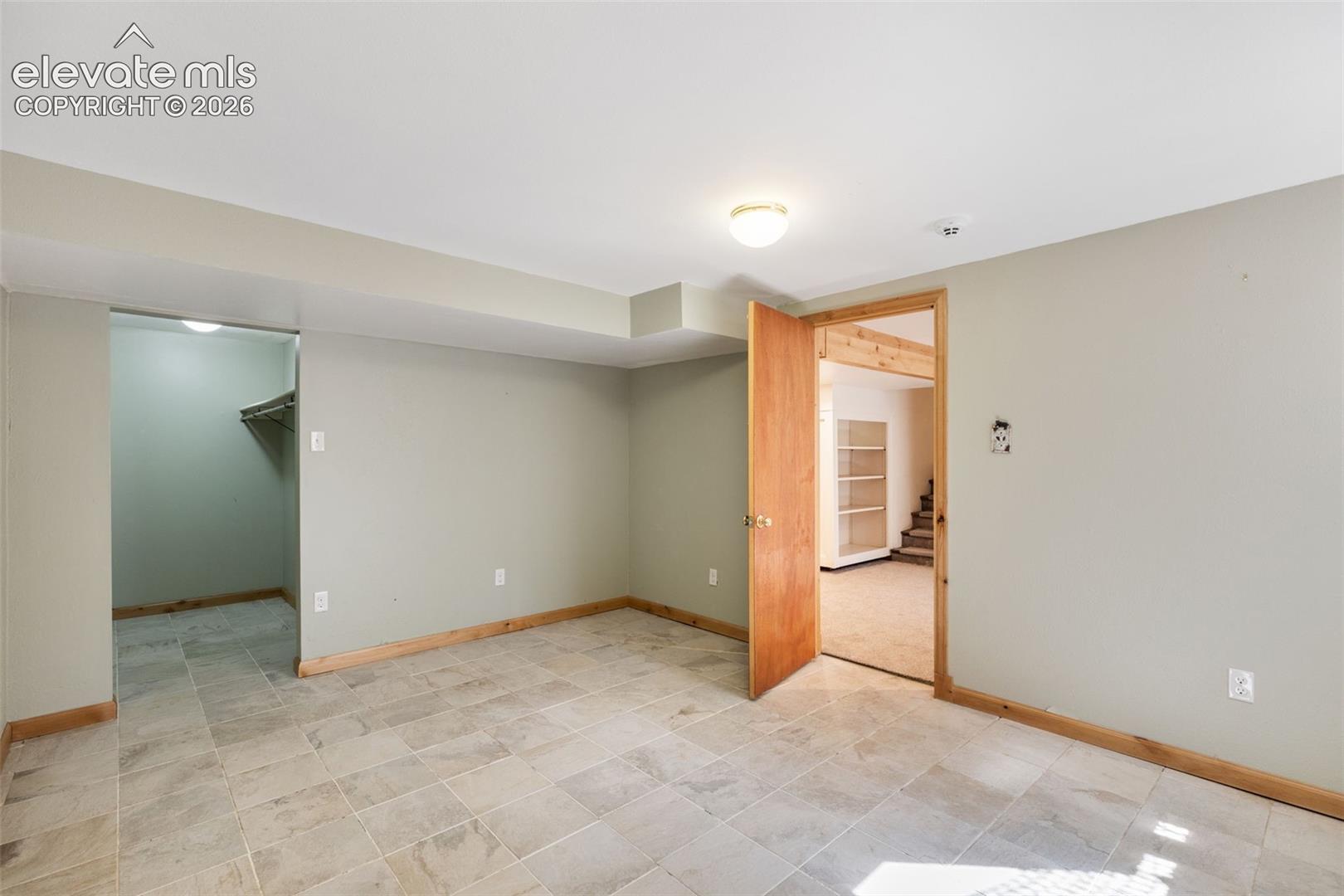 Listing photo 22 for 509 W Cheyenne Road