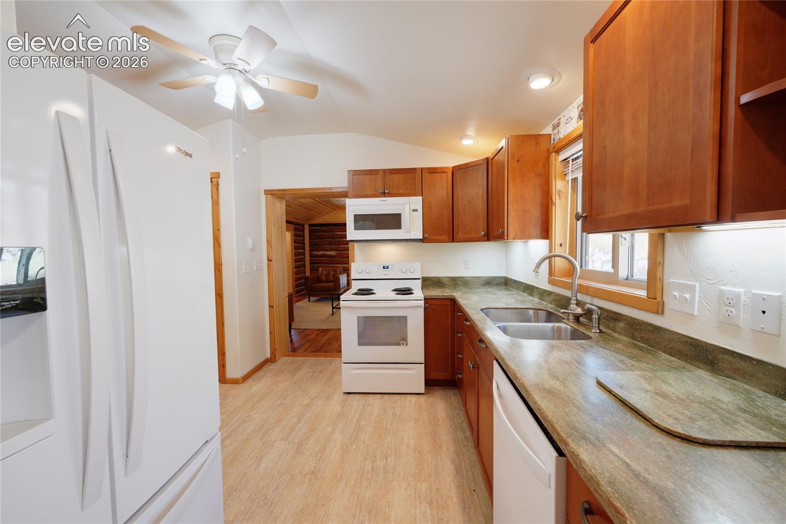 6865 Howard Street, photo 5