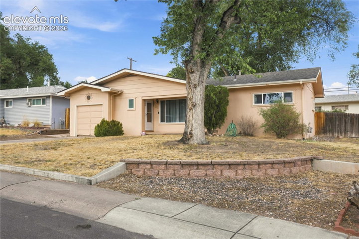 213 Jasper Drive — listing photo