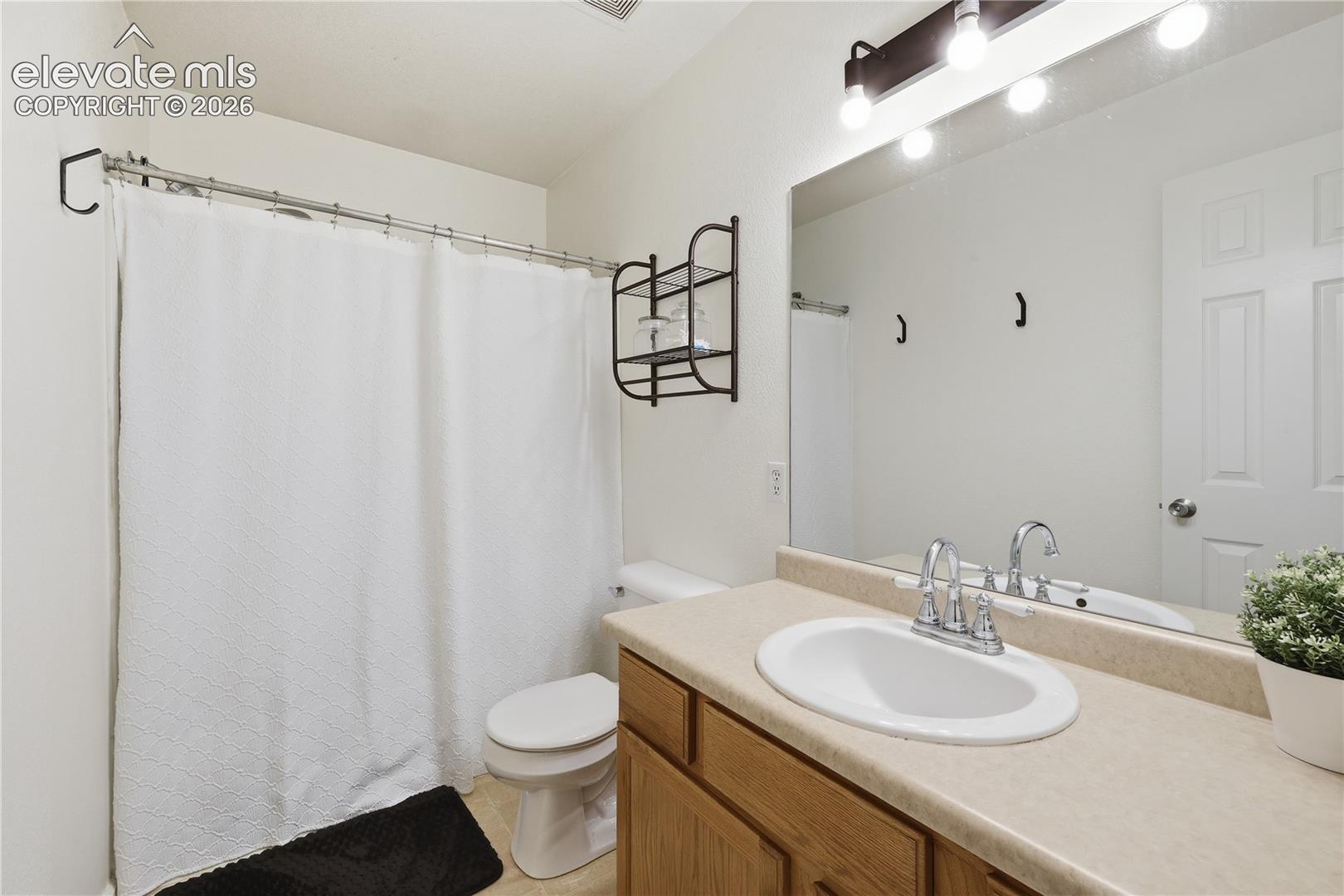 Listing photo 26 for 11015 Berry Farm Road