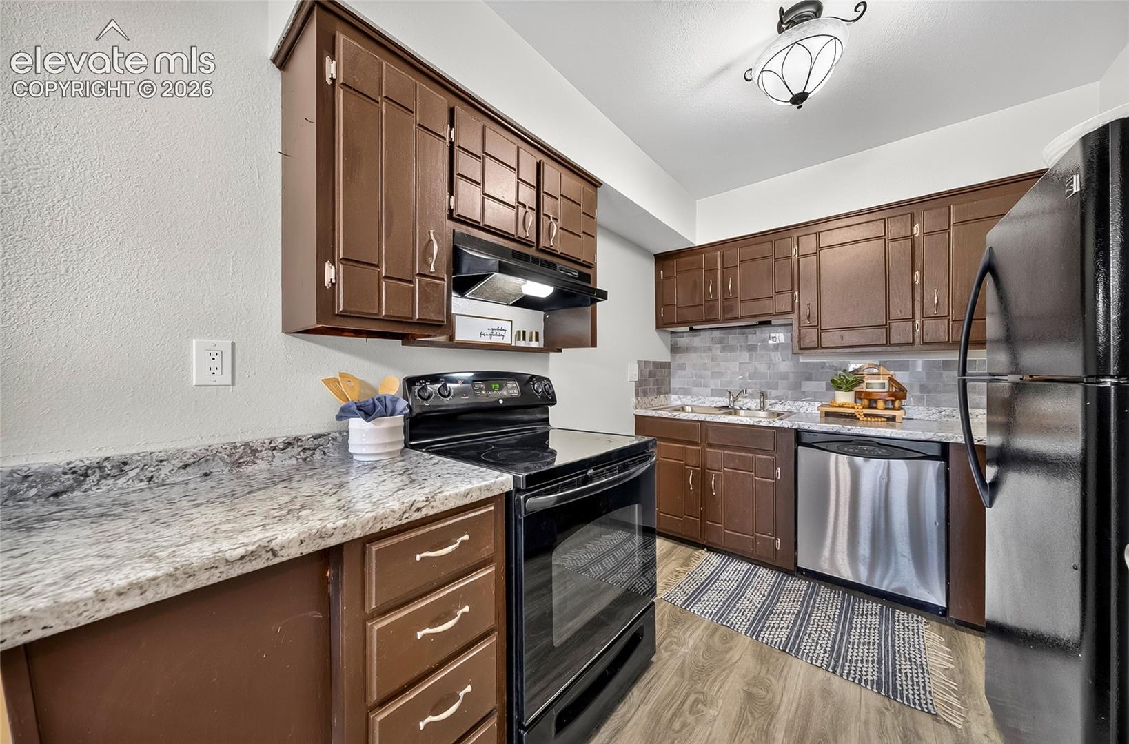 Listing photo 10 for 1103 Willow Bend Circle 4