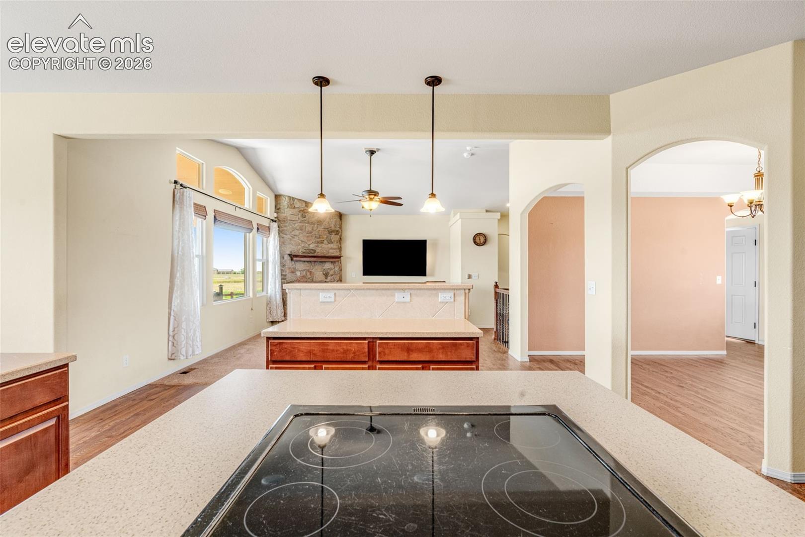 Listing photo 3 for 11263 Foxwell Way